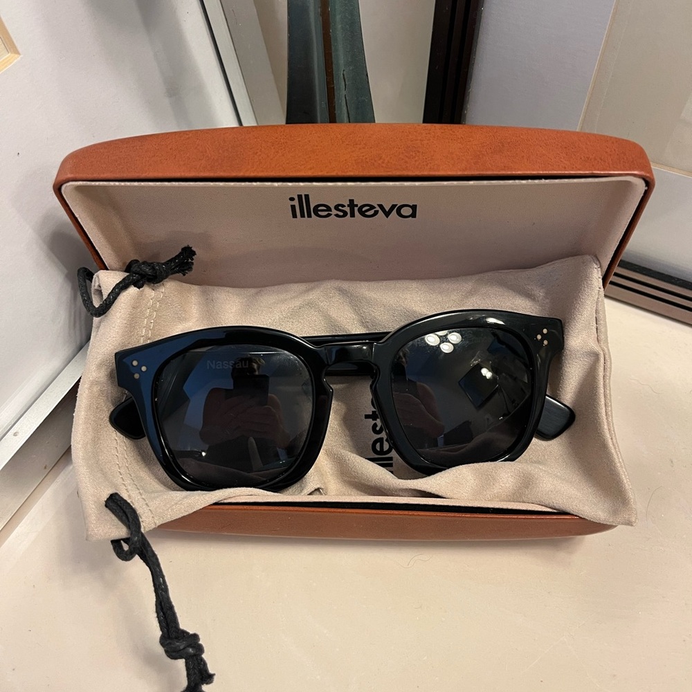 Illesteva Nassau Sunglasses